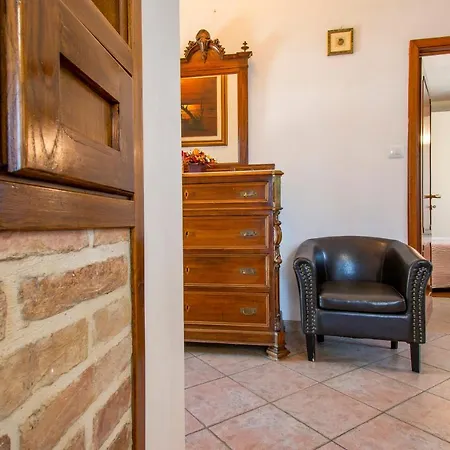 Altido Lovely 2-Br House With Private Garden In Siena Siena