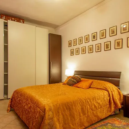Altido Lovely 2-Br House With Private Garden In Siena *
