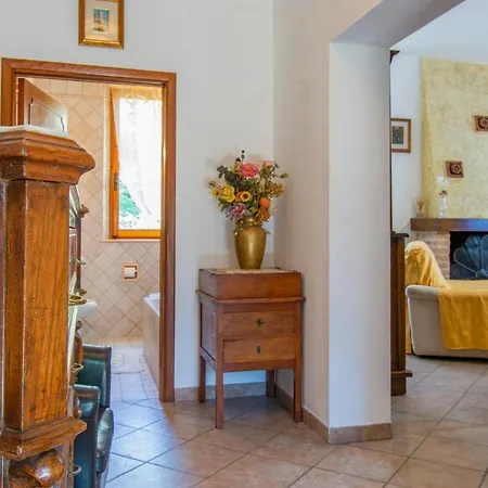 Altido Lovely 2-Br House With Private Garden In Siena *